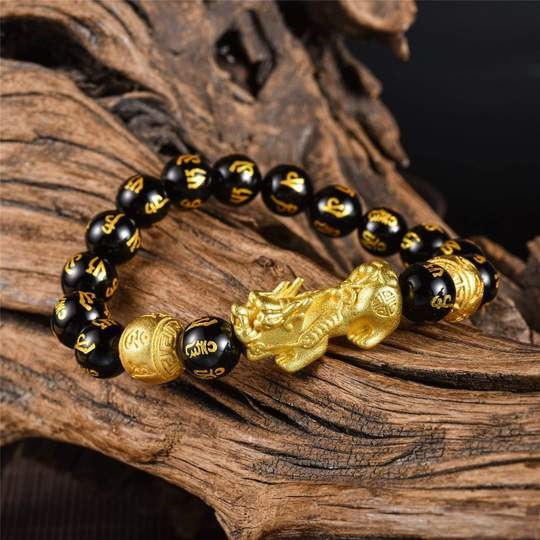 Amazon.com: Homelavie Feng Shui Black Obsidian Wealth Bracelets Golden  Pixiu Dragon Natural Stone Bracelet for Men Women Boy Girl Attract Wealth  and Good Luck (Black Agate): Clothing, Shoes & Jewelry
